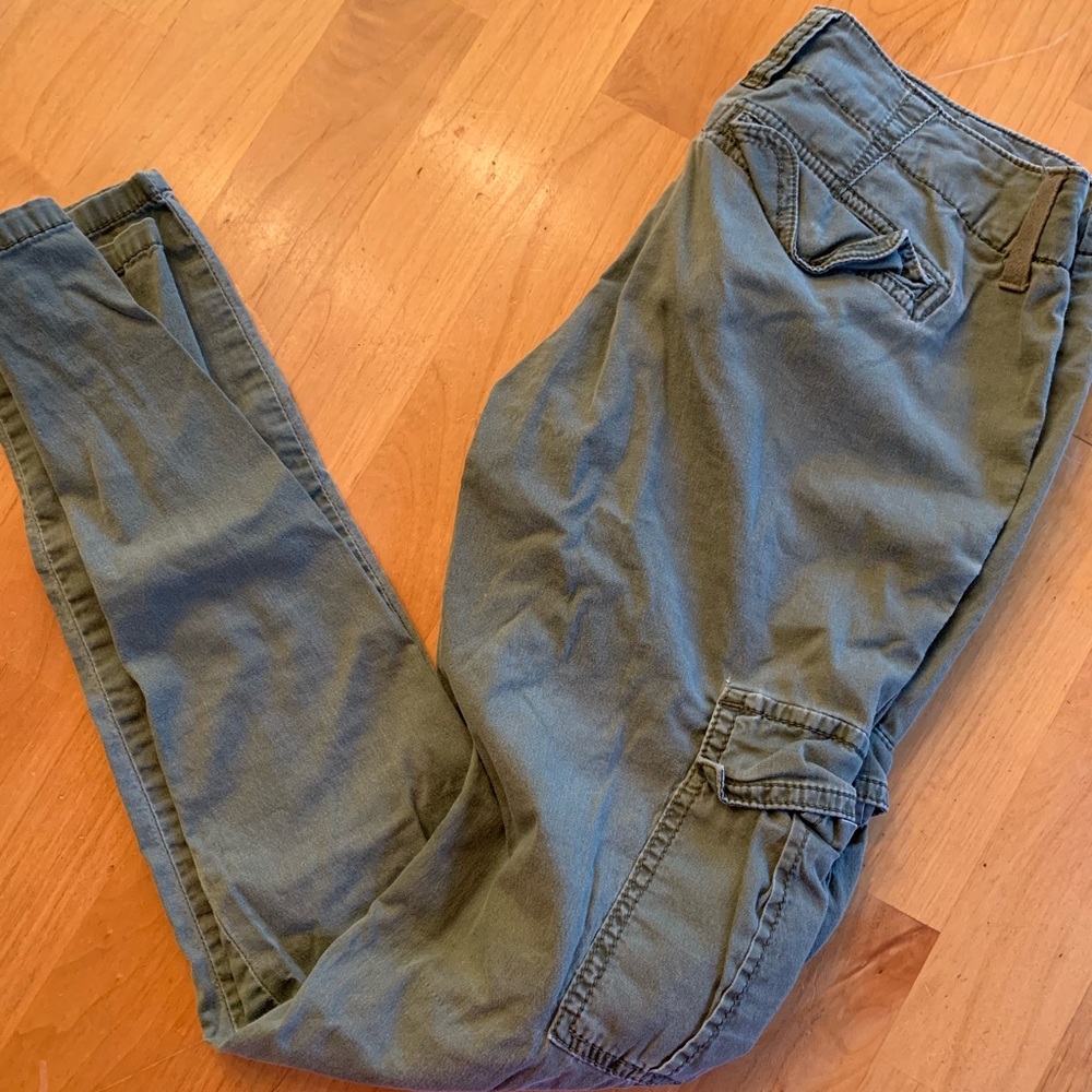 Cute cargo skinnies!